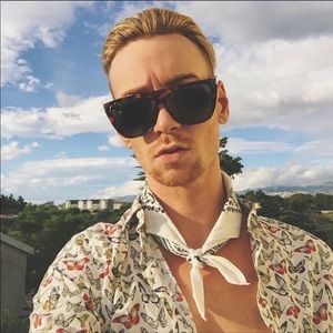 Zara Printed Shirt Butterfly Button-Up sz S Slim